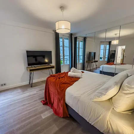 Penbed - Concorde Champs Elysees- 3 Pieces Appartement *